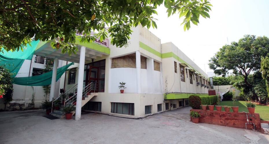 Hotel Ambika Palace, Agra 1